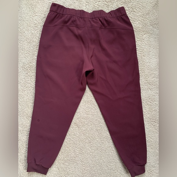 Lululemon Athletica Stretch High-Rise Jogger Full Length Maroon Size 12US - Picture 8 of 8